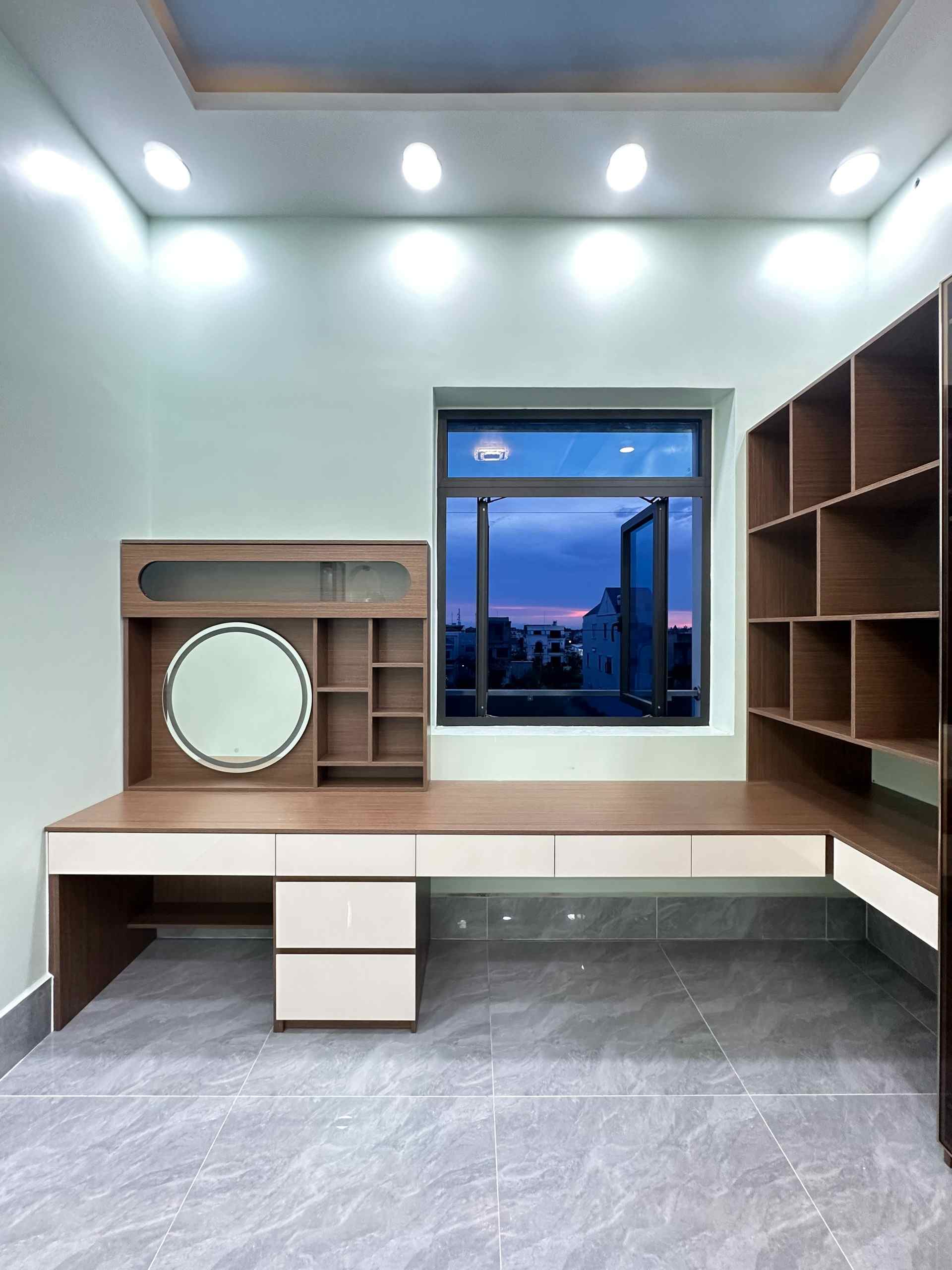 CHỊ TUYẾT PHƯỢNG - HẬU GIANG