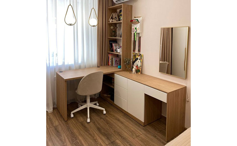 Bàn trang điểm kết hợp bàn làm việc 1