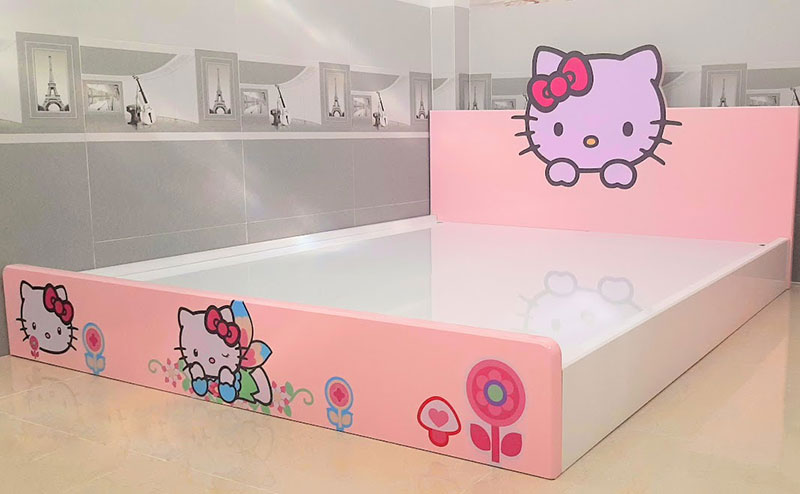 Giường trẻ em kitty hồng phấn
